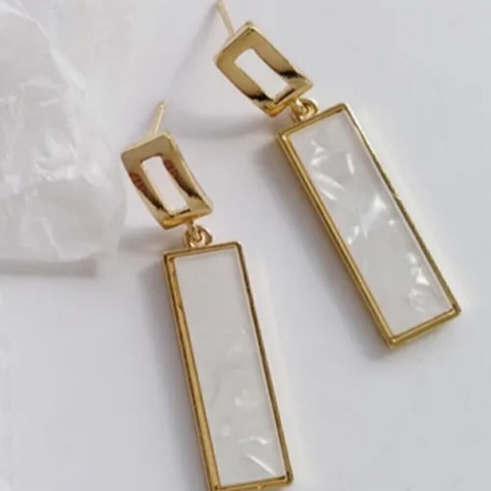 Elegant Long Square Drop Earrings – Gold Tone with Pearl Accent Fashion Jewelry